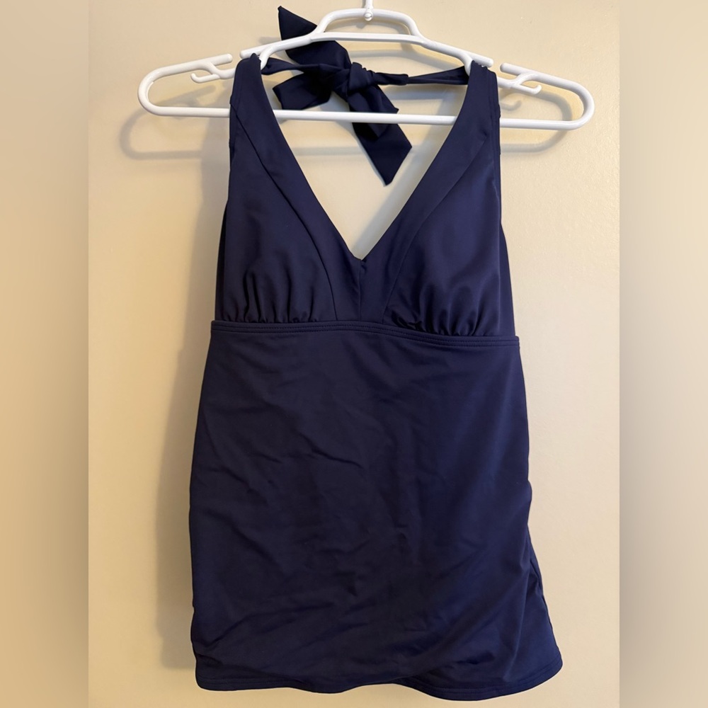 Lands End halter style tankini size 8